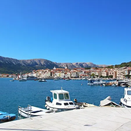 Casa de hóspedes & Dekanic 3*