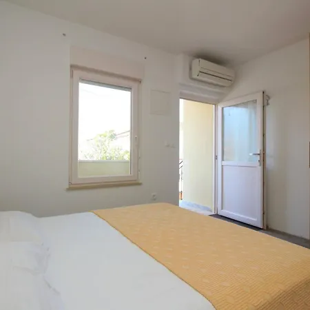 Casa de hóspedes & Dekanic