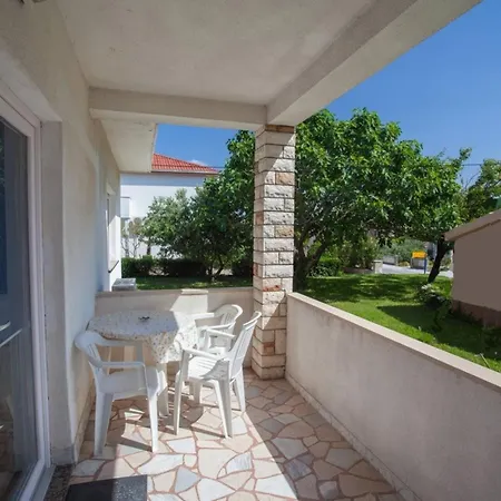 Apartments&rooms Dekanic Gasthuis 3*