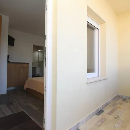 Gasthuis Apartments&rooms Dekanic Baška