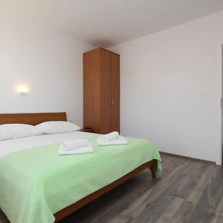 Apartments&rooms Dekanic