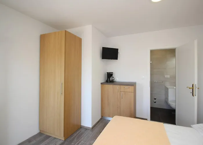 Gasthof & Dekanic Baška